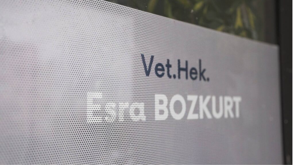 Vet. Hek. Esra Bozkurt Vetes Veteriner Kliniği Girişi