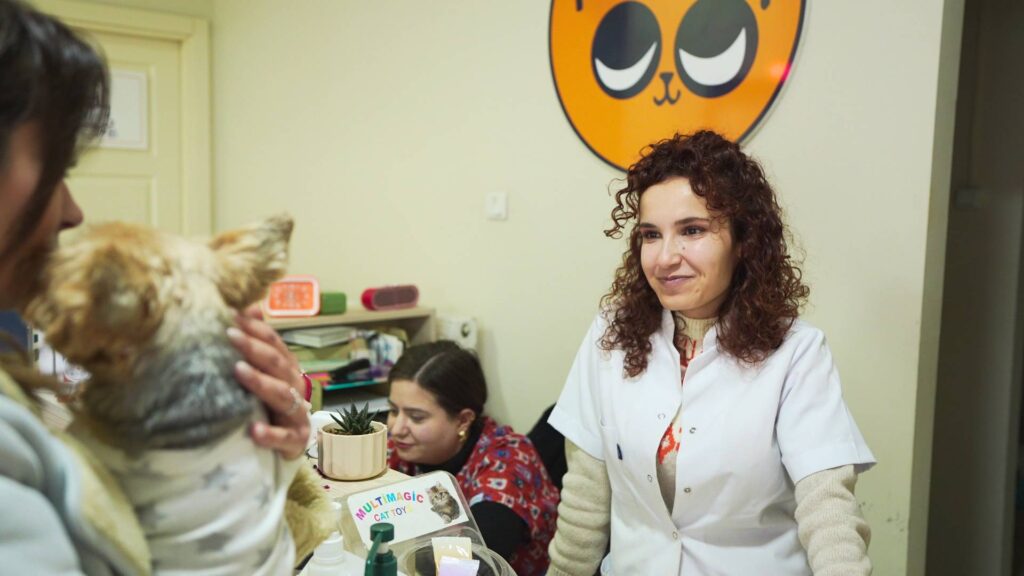 Vetes Veteriner Kliniği Hasta Karşılama Alanı
